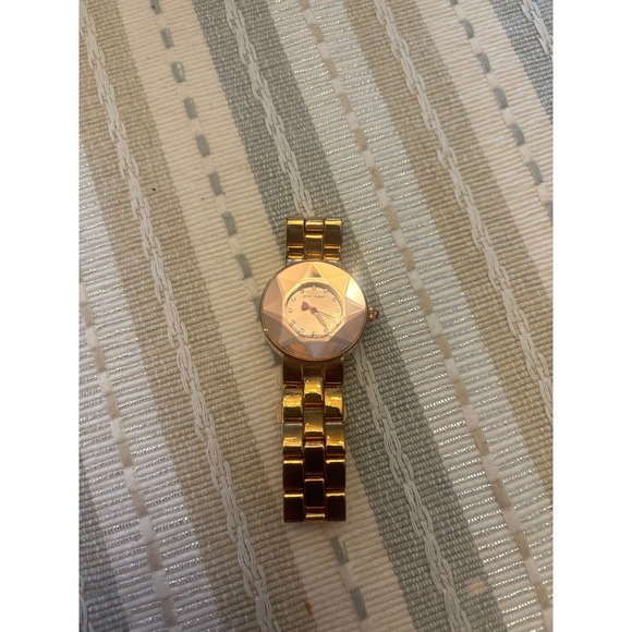 Betsey Johnson Gold Faceted Crystal Bezel Bracelet Wrist Watch Women's - Picture 1 of 3